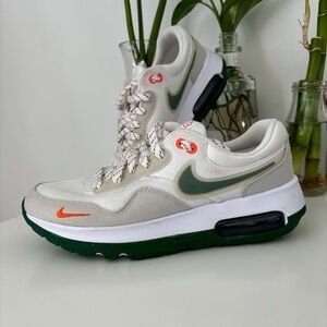 Nike Air Max Sneakers - White and Green